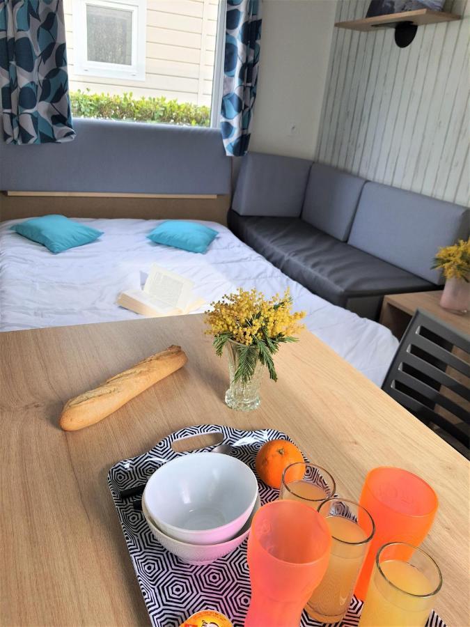 Camping La Prairie 생 힐레르 드 리에 외부 사진